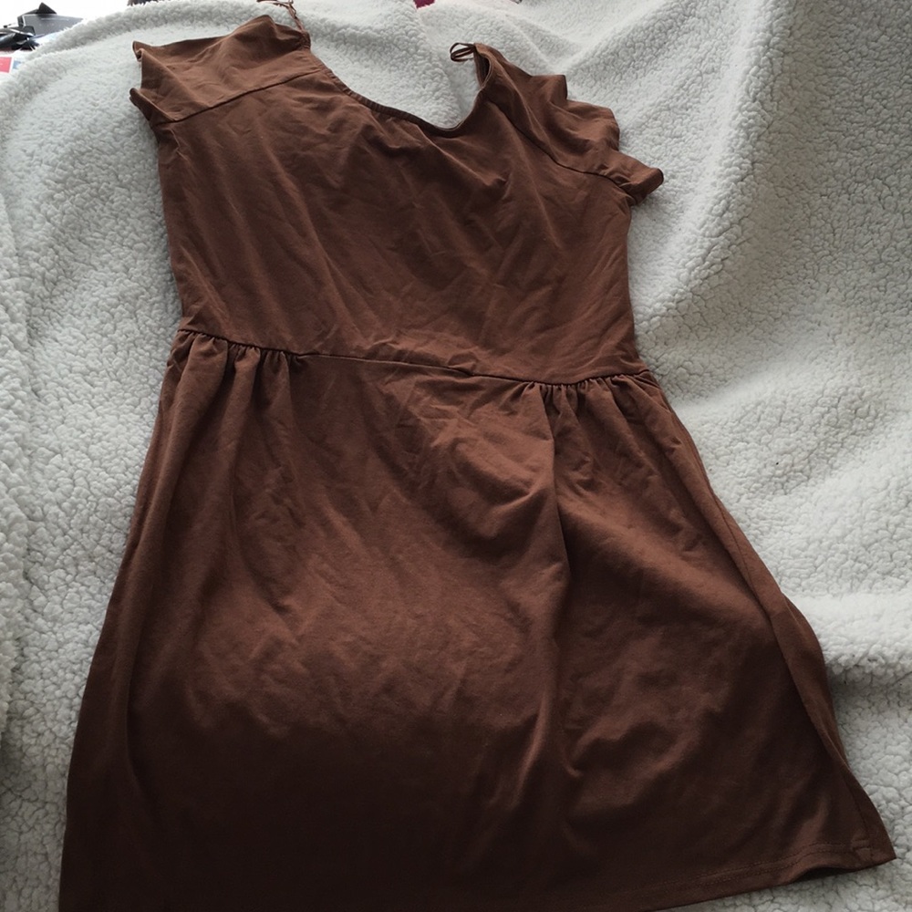 Brown dress